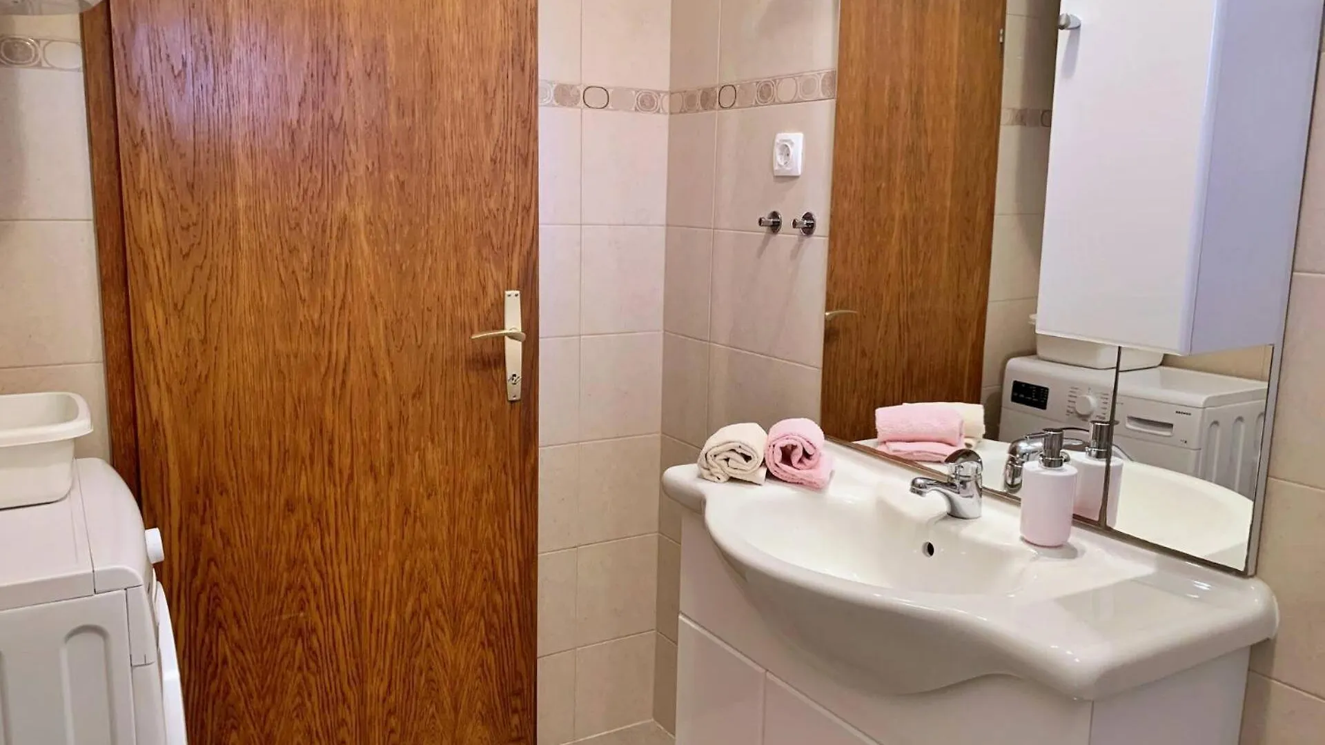 Apartments Viola Silo  Guest house