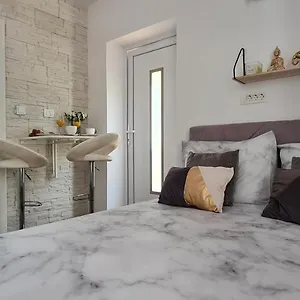 Studio Apartman Gržetić Appartamento